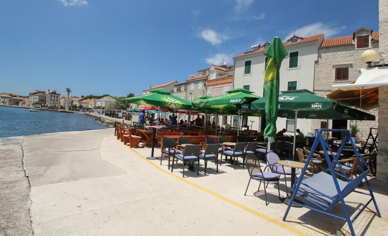 Seafront Apartments Karlo Kaštela Exteriör bild